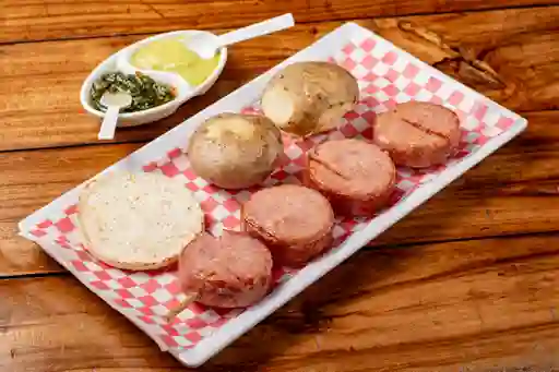 Brocheta Salchichon Cervecero