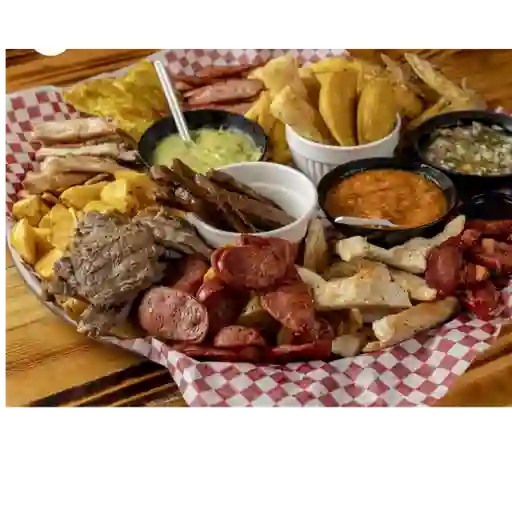 Picada mulata 6 o 7 personas.