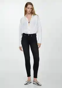 Jean Pushup Tejano Negro Talla 32 Mujer Mango