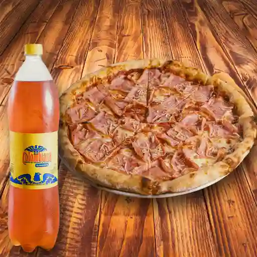 Pizza Jamón y Queso, y Gaseosa 1.5 lts