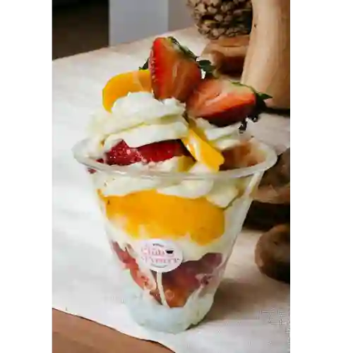 Fresas y Duraznos Combinado (16 Onzas)