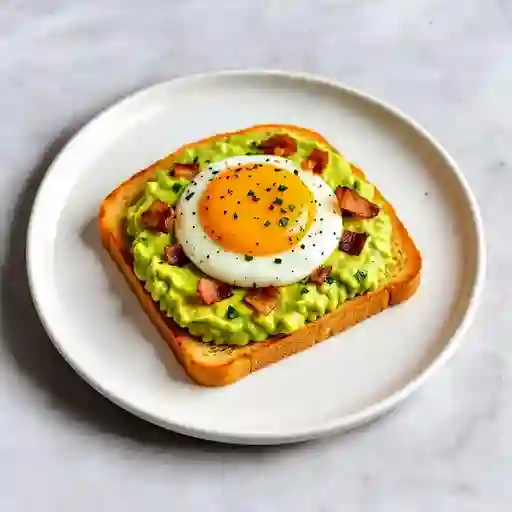 Tostada de aguacate y tocineta