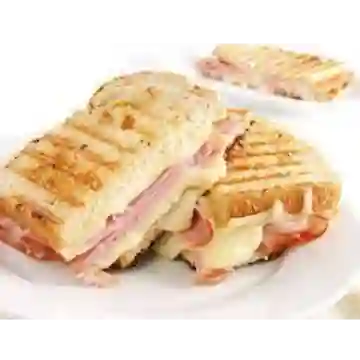 Sándwich Jamón y Queso