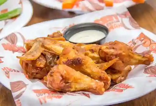 Hooters Daytona Beach Style Wings