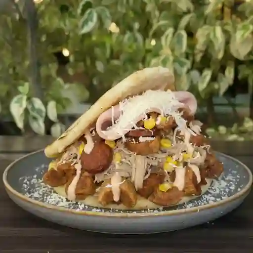 Arepa rellena grande