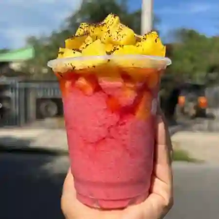 Con Mango Picado y Tajín 12oz