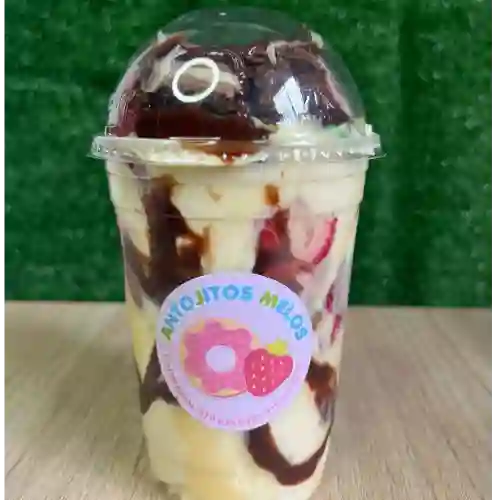 Fresas con Crema 16 Onzas Tradicional