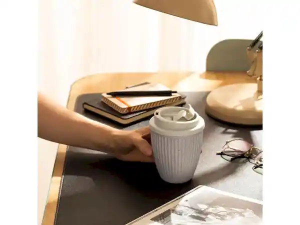 Vaso Con Tapa Beige Casaideas