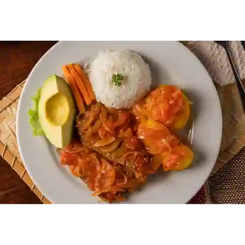 Sobrebarriga en Salsa Criolla