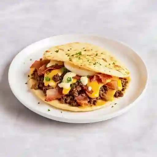 Arepa rellena carne