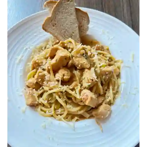 Espagueti de Pollo