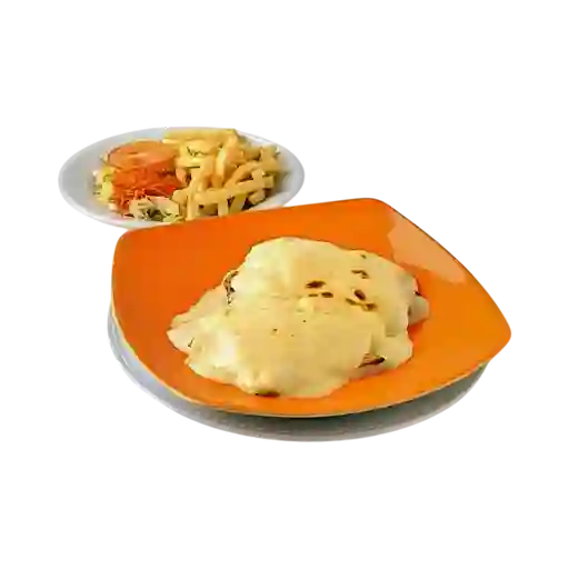 Pechuga en Salsa Blanca y Gratinada