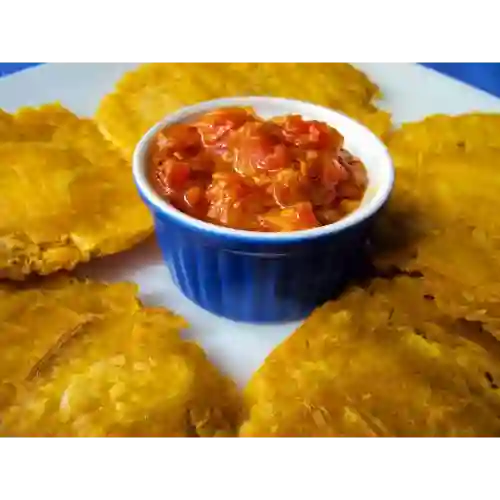 Patacones con Hogao