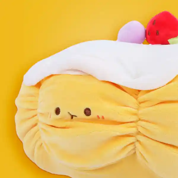 Peluche Tarta de Fresa Amarilla Serie Dessert Miniso