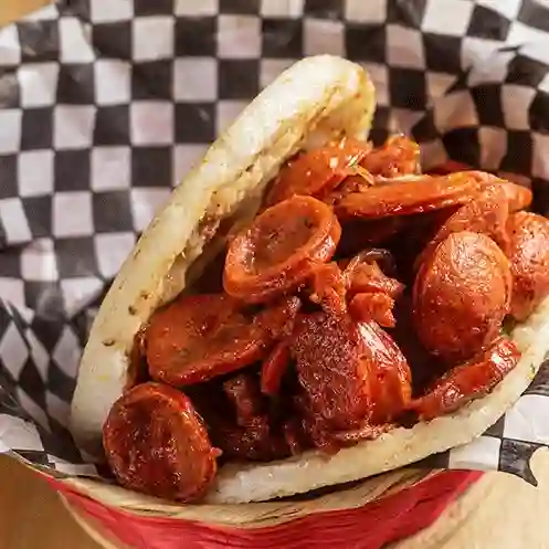 Arepa Rellena de Butifarra