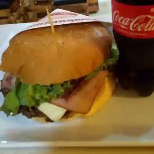 Hamburguesa Clásica en Combo