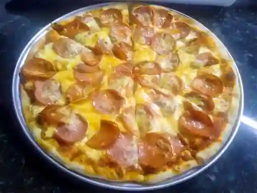 Pizza Carnes