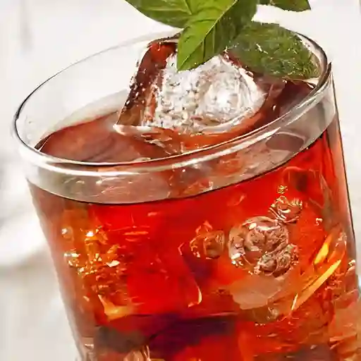 Agua de Flor de Jamaica