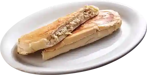 Sándwich Pollo Desmenuzado