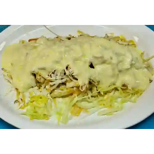 Salchipapa + Coca-cola