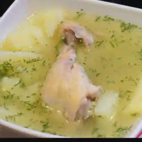 Caldo de Pollo + Bebida