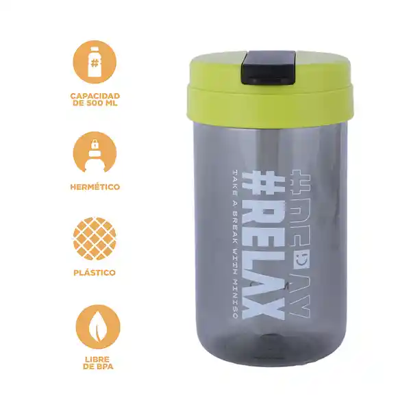Vaso Plástico Con Tapa Abatible de Letter Negro 500 mL Miniso