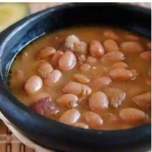 Casuela de Frijoles