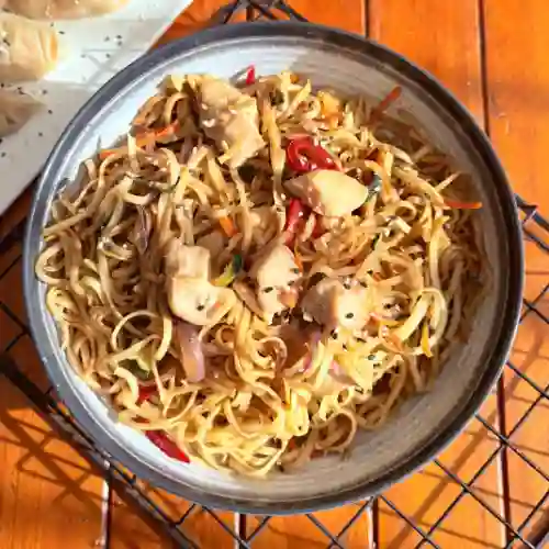 Fideos Salteados