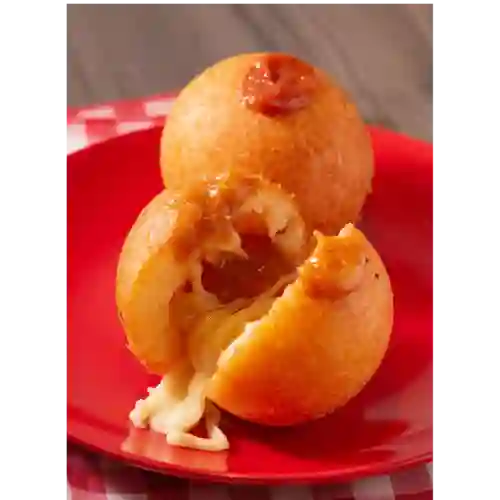 Buñuelo Relleno de Queso y Bocadillo