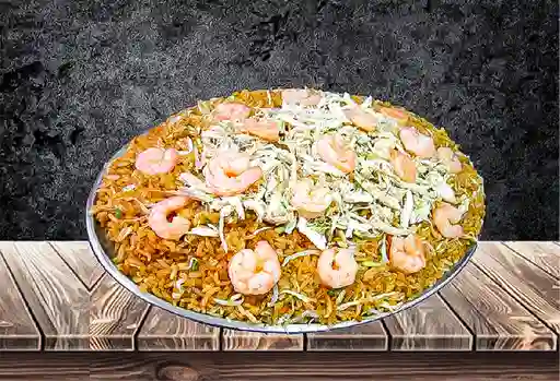 29 Arroz Frito con Camarones y Pollo