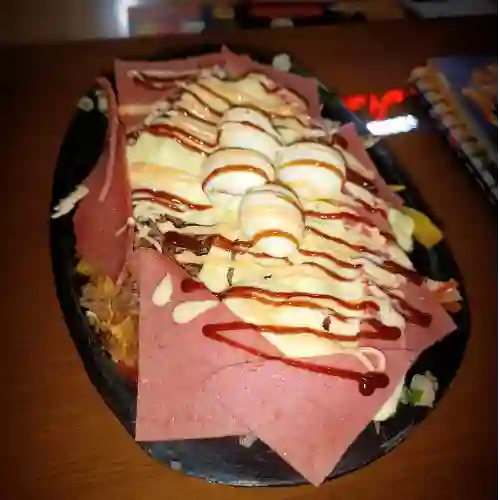 Salchipapa Mixta para 2