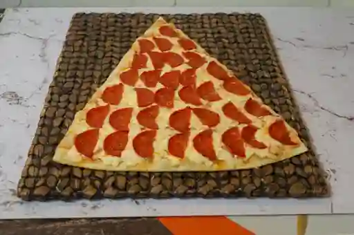 Caprichosa Triangular Pepperoni Americano