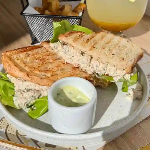 Sándwich tuna