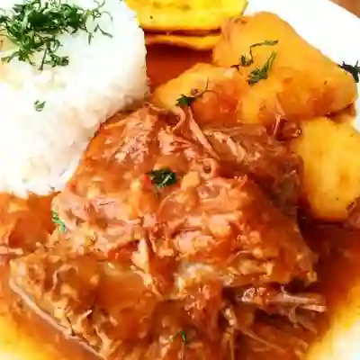 Sobrebarriga en Salsa