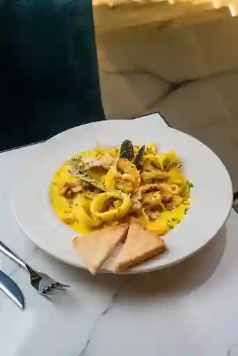Fettuccine Ai Frutt Di Mare
