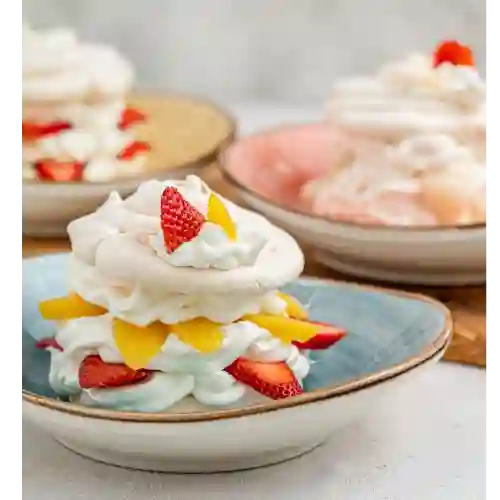 Merengón con Frutas