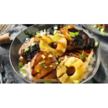 Piñas Doradas en Pollo