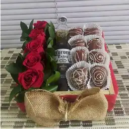 Caja Cerveza + Fresas + Rosas