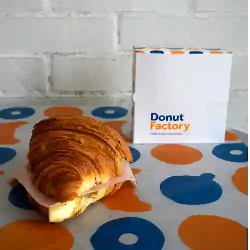 Croissant Jamon y Queso