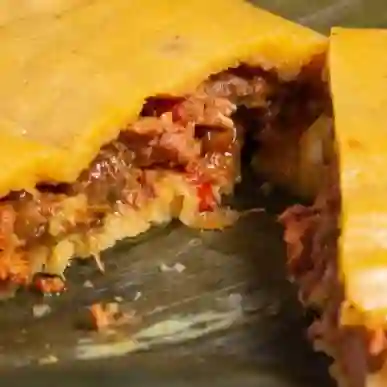 Hallacas de Pollo y Cerdo
