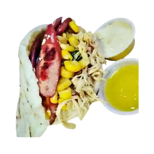 Arepa Ranchera con Pollo