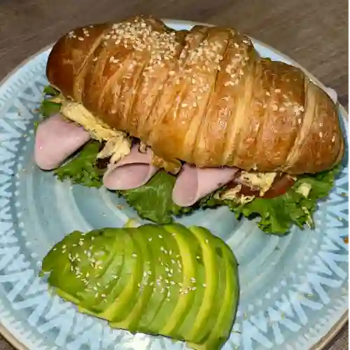 Sándwich de Pollo con Mayo Mostaza