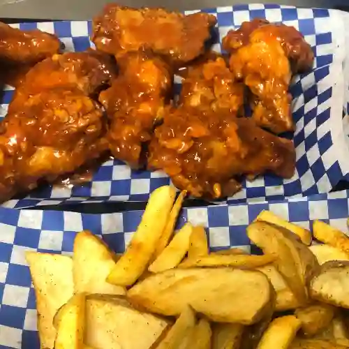 Alitas X5 con Papas