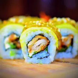 Sushi Izumi Roll