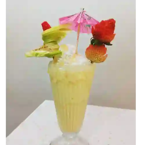 Malteada Tropical