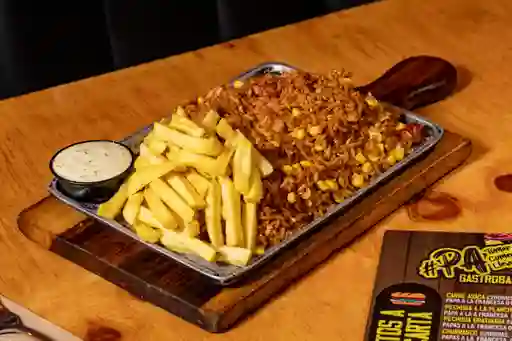 Combo Arroz Pekín Americano + Papas + Bebida