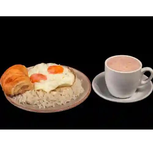 Combo huevos con arroz y chocolate