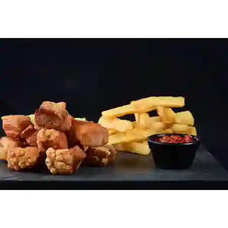 Chicharrón con Papas