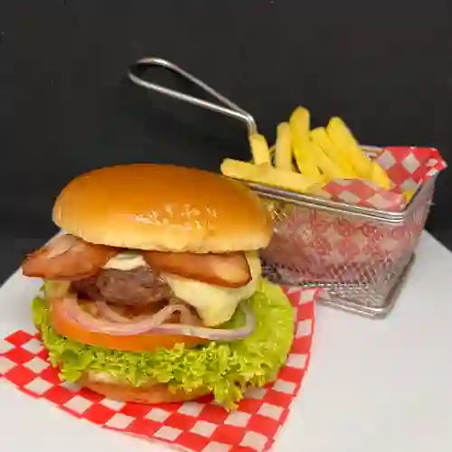 Combo Hamburguesa con Queso y Tocineta