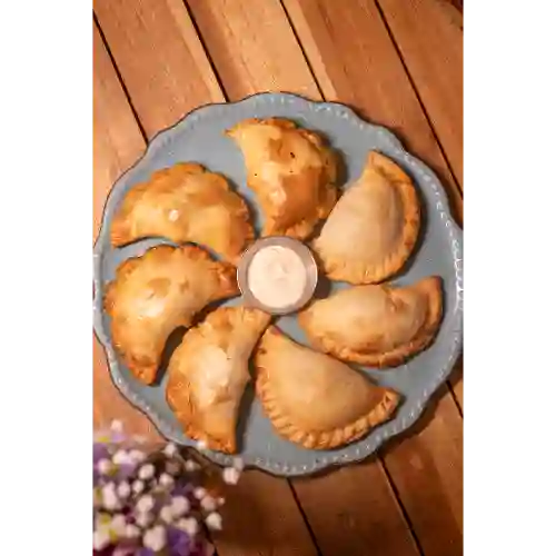 Empanada Caprese